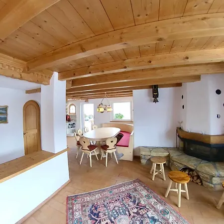 Maliet - Spacious With 4 Double Apartment *