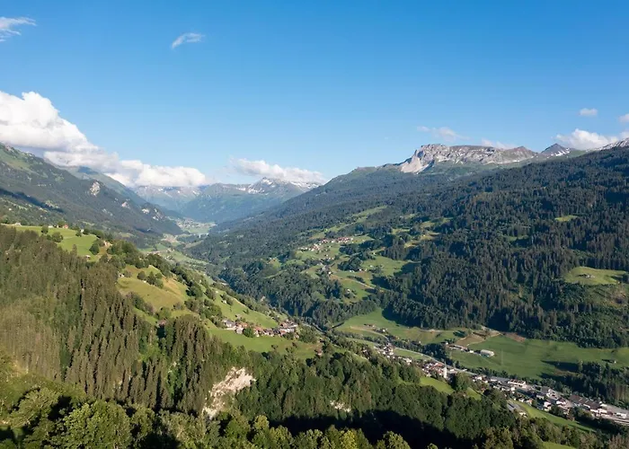 Daire Maliet - Spacious With Mountain View