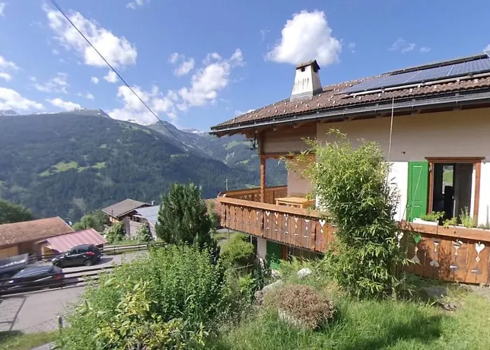 Maliet - Spacious With Mountain View Daire