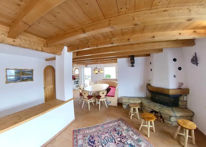 Maliet - Spacious With Mountain View Daire *