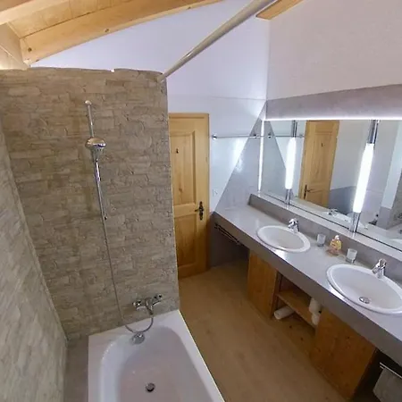 Maliet - Spacious With Mountain View * Pany